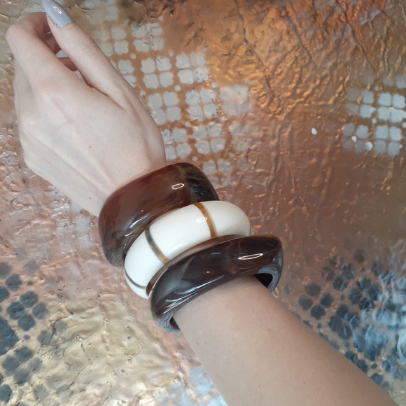 Zara Brown and White Bracelets - Picture 9 of 10